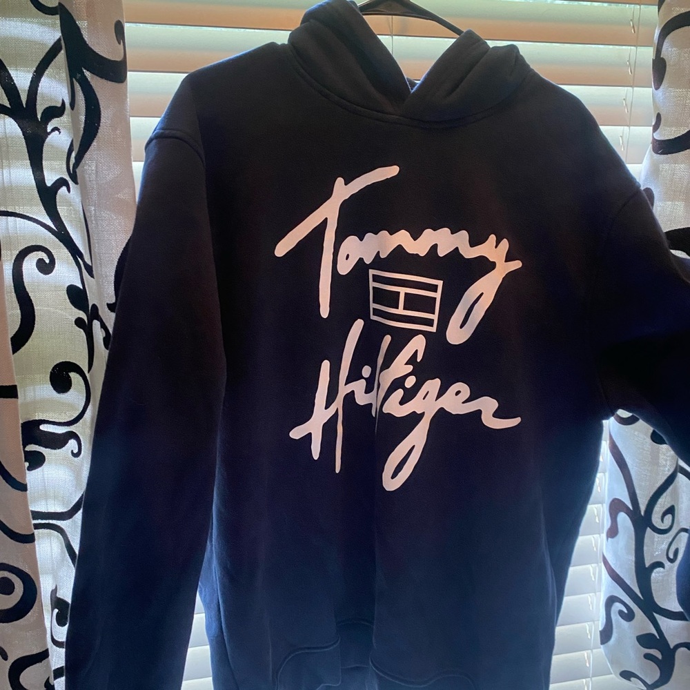 Tommy Hilfiger Men’s LOGO Hoodie Sweatshirt XL - like new. Navy w/ white writing